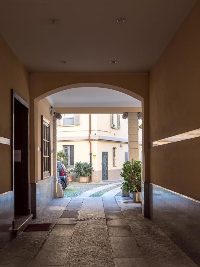 The Best Rent - Studio Nearby Sant'Agostino Metro มิลาน ภายนอก รูปภาพ