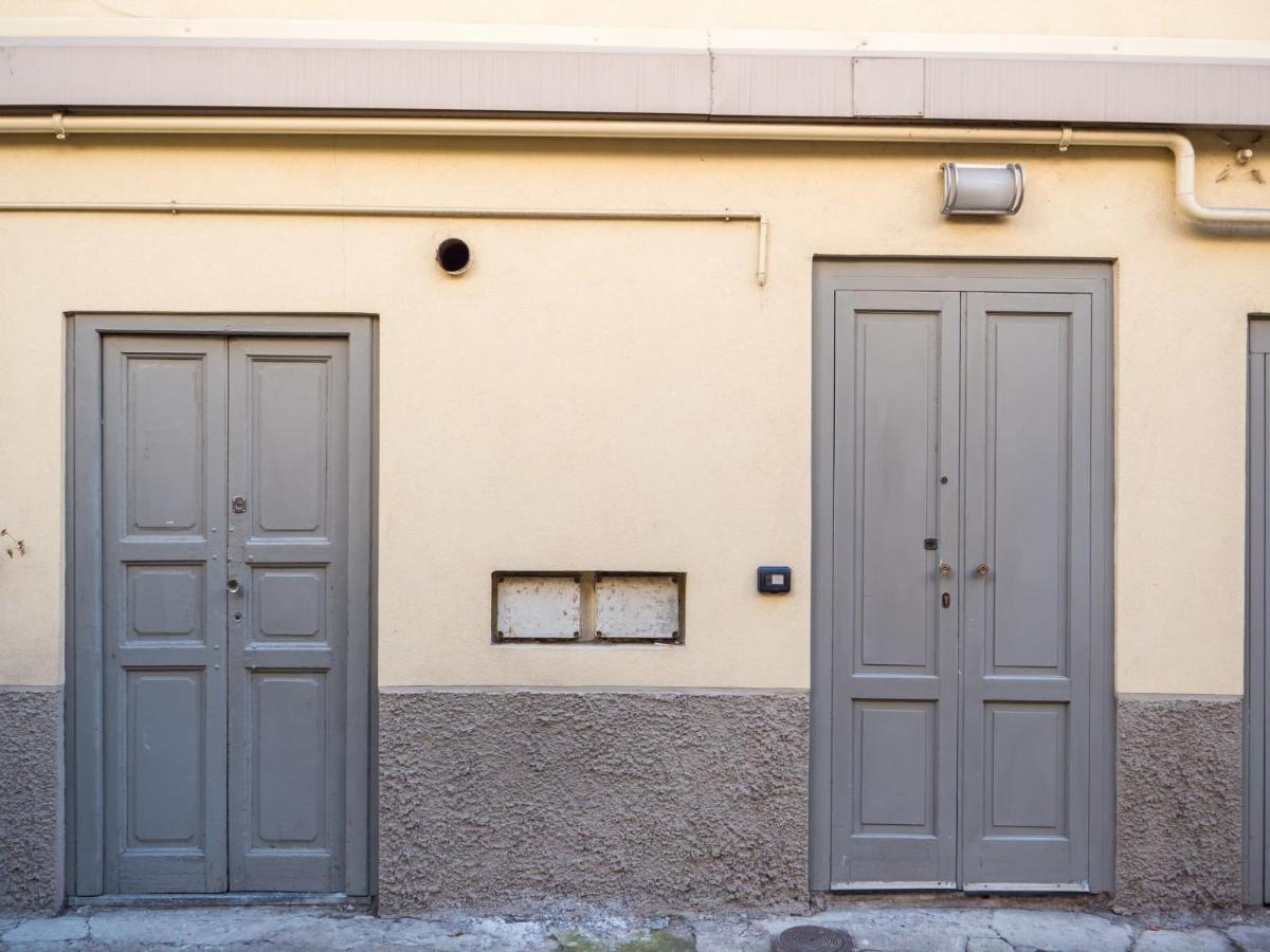 The Best Rent - Studio Nearby Sant'Agostino Metro มิลาน ภายนอก รูปภาพ